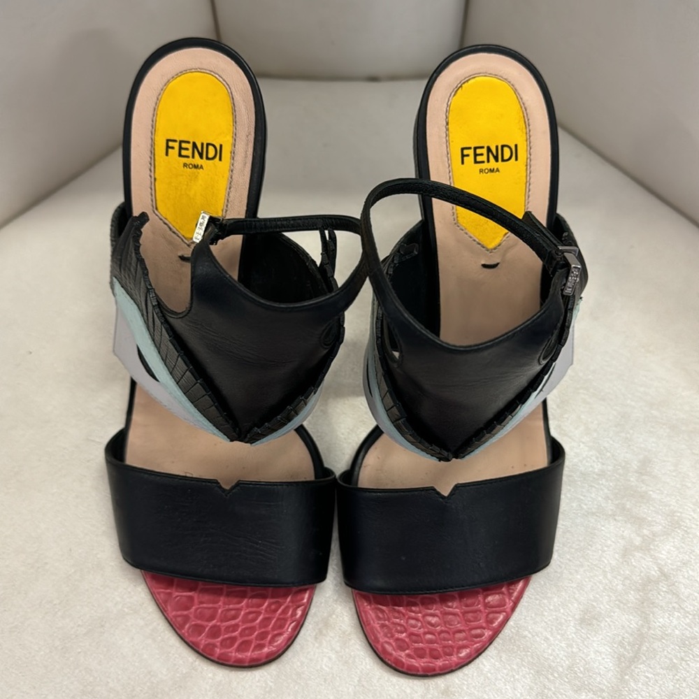 Fendi Heels - Picture 6 of 7